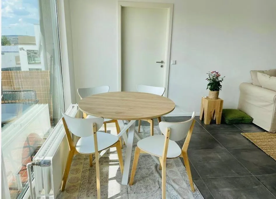 One Bedroom Flat With Private Terrace&Parking-67B 룩셈부르크